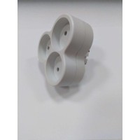 Мережевий розгалужувач 3-містний  без заземлення трикутник  білий